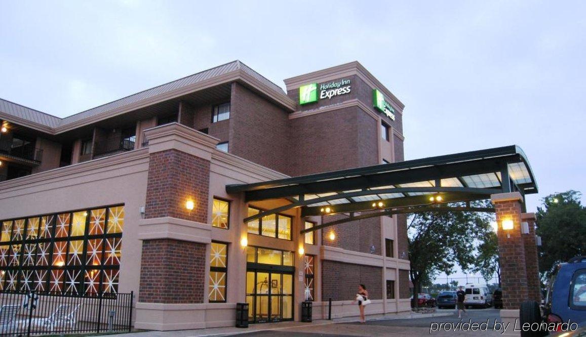 Holiday Inn Express Schaumburg-Rolling Meadows By Ihg Ngoại thất bức ảnh