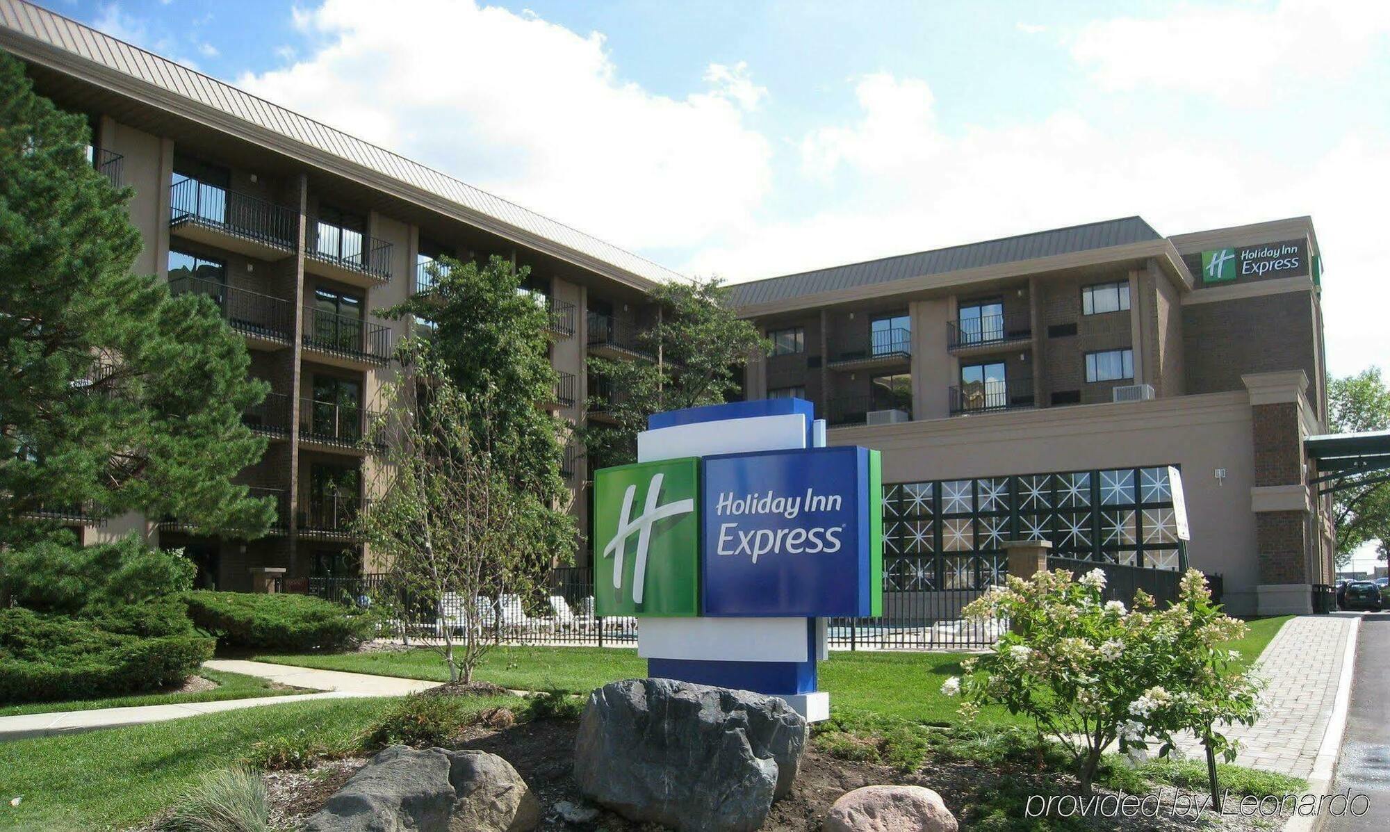 Holiday Inn Express Schaumburg-Rolling Meadows By Ihg Ngoại thất bức ảnh